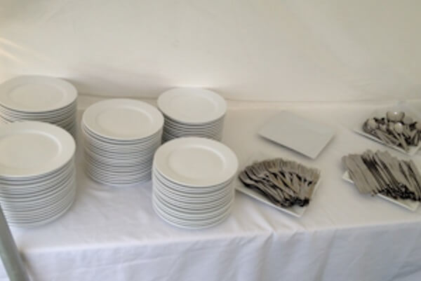 cutlery plates