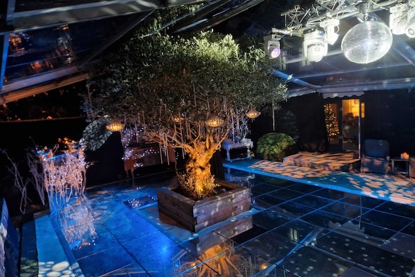 glass mirrored dancefloor